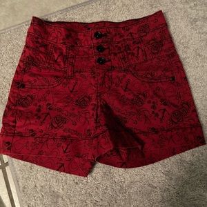 Red tattoo print high waisted shorts